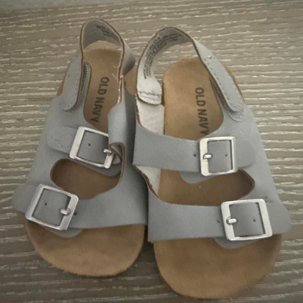 Old Navy Toddler Girl Shoe Bundle Sandals Jelly Flats 12-24 Months Multi 6 Pairs - Picture 2 of 7